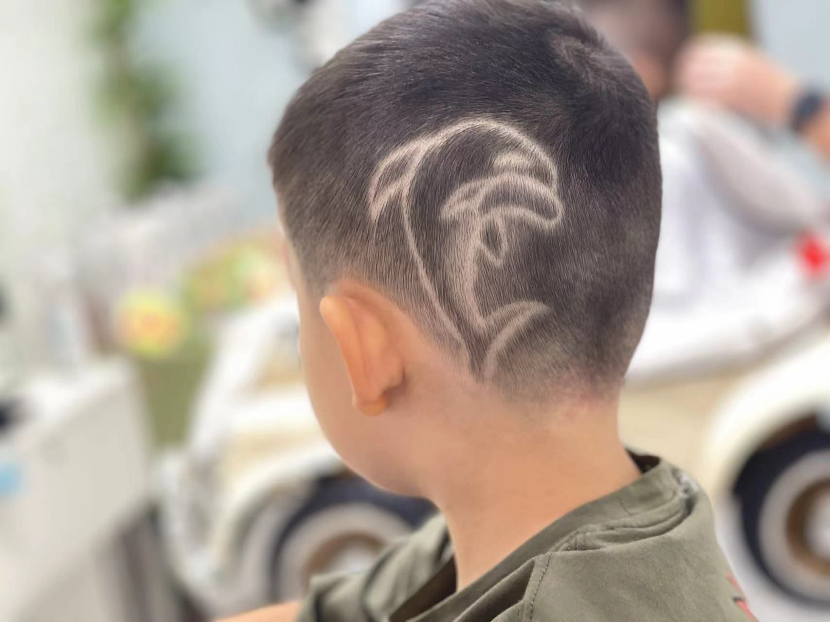 🌊✨小海豚的魔法剪刀秀✨🌊
