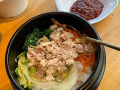 金枪鱼拌饭-唯成•韩国炭火烤肉 유성고기