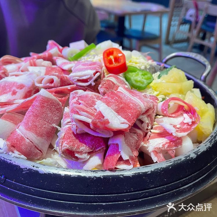 天冷了适合吃韩式火锅啦[调皮]