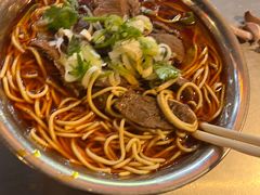 -薛记襄阳香辣牛肉面(平安路店)