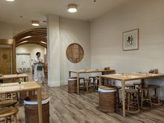 -蟹家大院 · 独揽江景(滨江店)