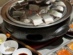 -围炉肉舍丹东海鲜烤肉·烤活鳗(步行街店)