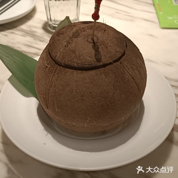 汤城小厨(西直门凯德MALL店)原只椰炖乌鸡汤图片