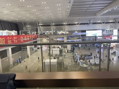 -麦当劳(上海虹桥站30B检票口楼上)