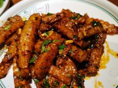 折耳根咔嚓洋芋-云海肴·汽锅鸡·云南代表菜(天山百盛优客店)