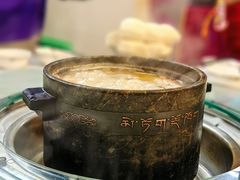 -绿色墨脱石锅城