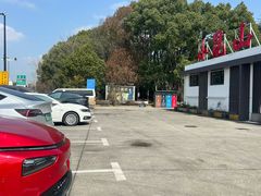 -小昆山服务区-停车场