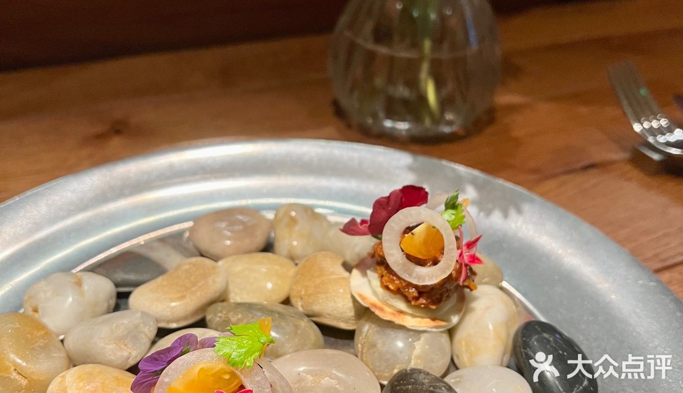 beECHOES‼️充满法式韵味与东方神秘的美食世界