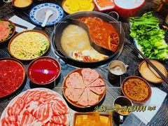 -冯校长老火锅(中联广场店)