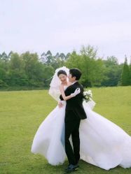 -经典婚纱摄影美学馆·私人定制