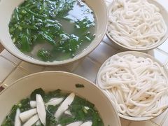 -粉八·云南米线·建水烧烤(常熟路店)