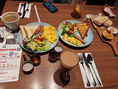 -必胜客(东岳店)