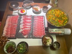 -旺福·贵州酸汤牛肉火锅(陆悦天地店)