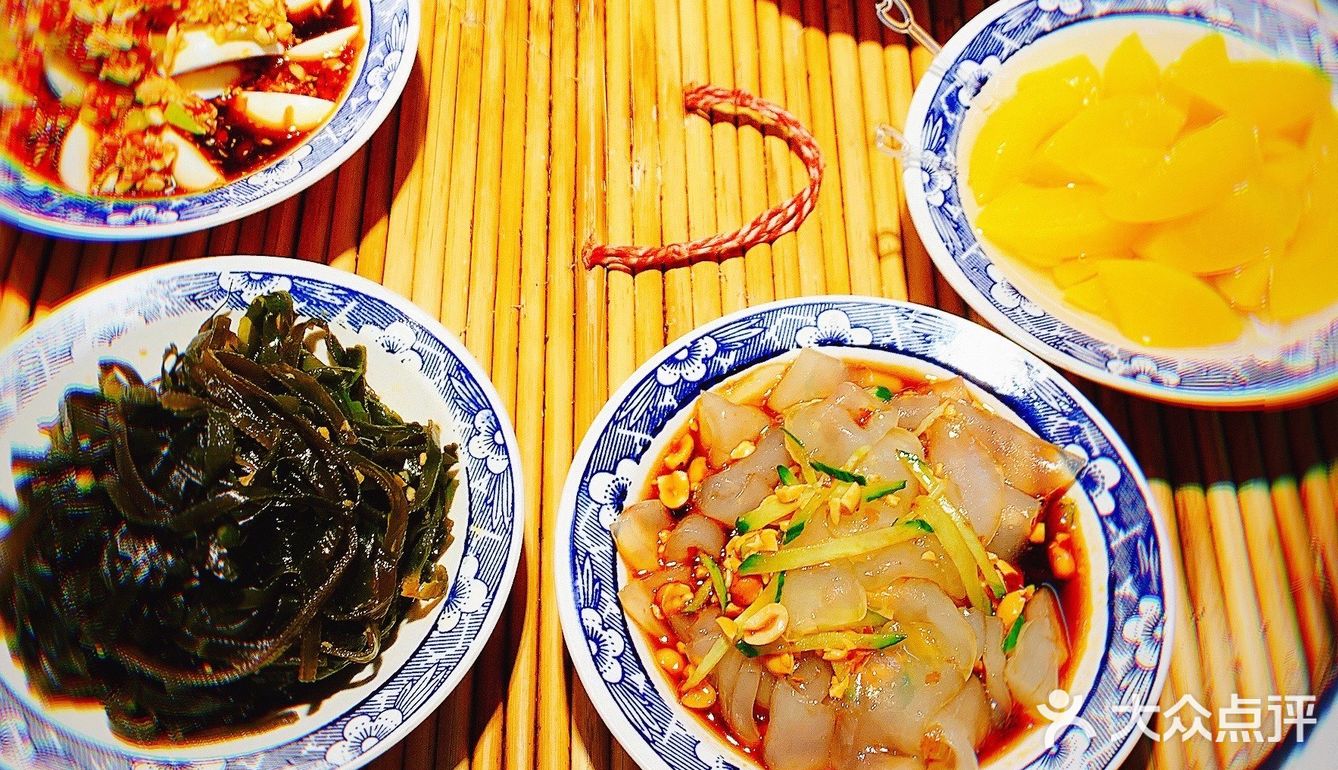 原始煮意•地锅鸡|原汁原味!新口味酸爽鲜嫩!