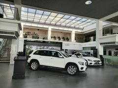 -上海星瀚奔驰4S店(红柳路店)