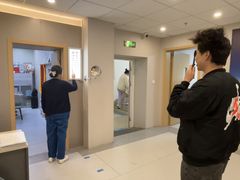 -上海大学附属上海和平眼科医院