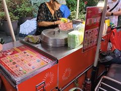 -詹爷爷乌节路街头冰淇淋