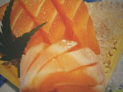 厚切三文鱼刺身-TORO MaKi 寿司·日料(华创店)