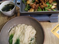 紫苏牛蛙拌面-哇蛙牛功夫面渝都料理(龙阳广场店)