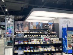 -迪卡侬(环球港店)