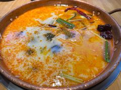 -洱火云南酸菜牛肉火锅(石景山当代商城店)