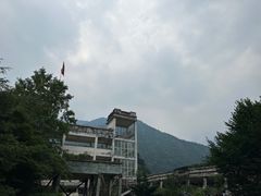 -四川汶川特大地震漩口中学遗址