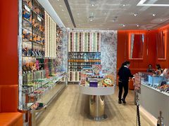 -VENCHI 闻绮(上海佛罗伦萨小镇店)
