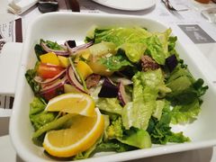 烤阿根廷牛肉配时令鲜果混合蔬菜-Deer Park鹿园西餐(仁恒置地广场店)