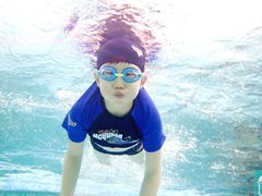 -乐悠游亲子游泳俱乐部