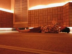 -涨巢·潮玩水疗局