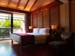 -三亚湾海居铂尔曼度假酒店