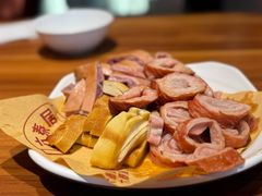 -六泰居·尔滨地标·东北菜(松北店)