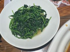 -黄泥岗·地道湖北菜(奥特莱斯店)