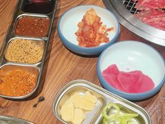 -明洞阿姨·韩式酱蟹烤肉·创意料理(三元桥店)