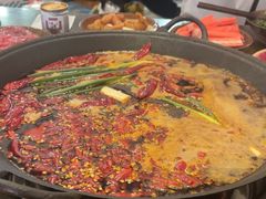 -黄潇洒老火锅(九眼桥宏济巷店)