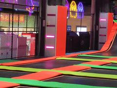 -酷跳蹦床主题公园(万胜广场店)