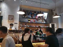 -Be Lived Cafe比例咖啡(摩天轮店)