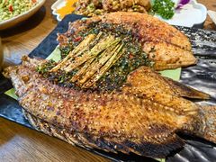 香茅草烤罗非鱼-金孔雀德宏傣味餐馆(魏公村店)