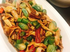腊八蒜烧牛肚-吴记酱骨炖菜馆(西大直街店)