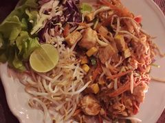 炒河粉-Dash Teak House
