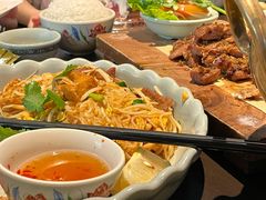 -大头虾越式风味餐厅(光明广场店)