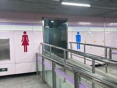 -四川北路(地铁站)