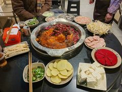 -洞亭火锅(防空洞总店)