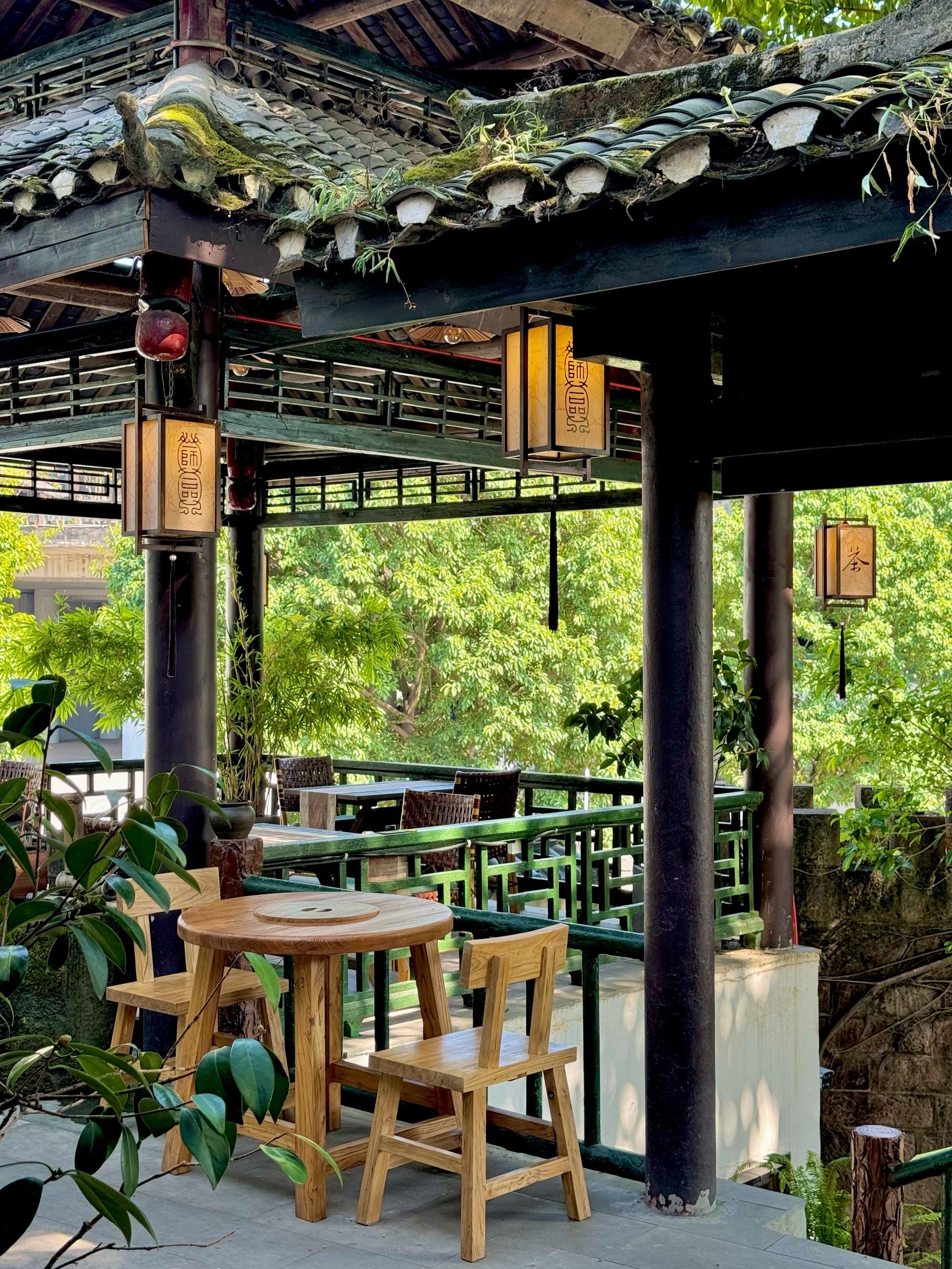 磁器口这家茶馆庭院这么美的吗?