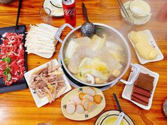 -牛小隆牛肉面馆(四牌楼店)