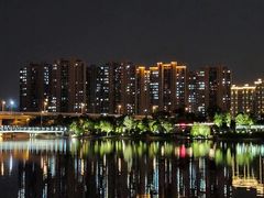 -翠山·映月湖景餐厅(映月湖公园店)