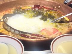 -洱火云南酸菜牛肉火锅(石景山当代商城店)