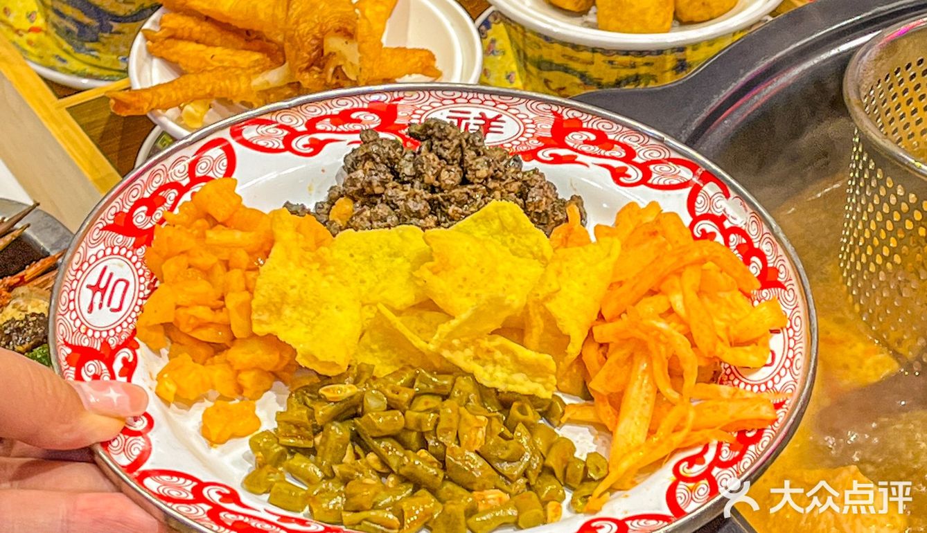 一份够两三个人吃啦 -