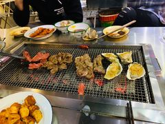 -马路牙子地桌烤肉(工体店)