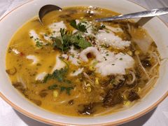招牌酸菜鱼-和记小菜(东方店)